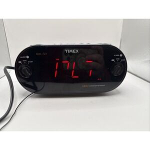 Timex XBBU T715 Redi-Set Dual Alarm Clock AM/FM Radio Large Red‎ Digital Display